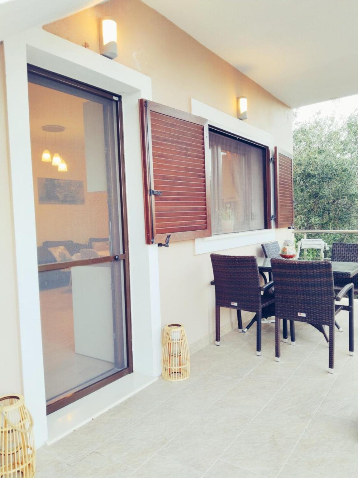 Meraki Apartment Zenempisatika Luaran gambar